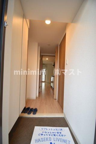 玄関　※建物内別間取参考写真