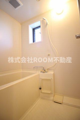 バス・シャワールーム　お風呂で日々の疲れを落としましょう