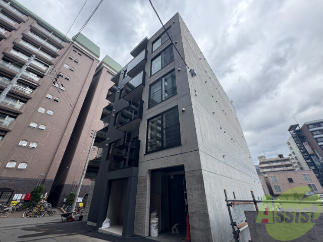 建物外観　中央区南８条西「Ｌａ　ＣＬＥＳＳＩＲ」