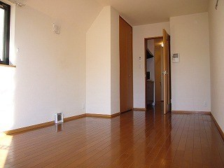 居室・リビング　同物件、別のお部屋の参考写真になります