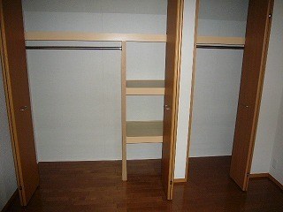 収納　同物件、別のお部屋の参考写真になります