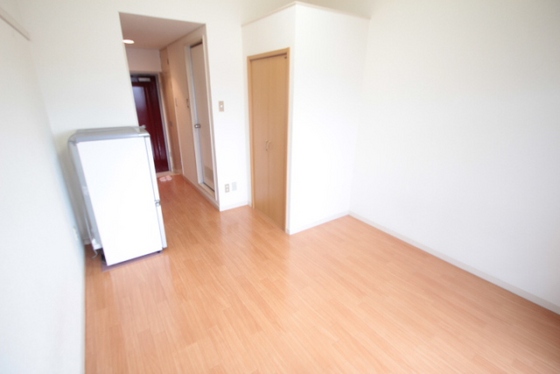 居室・リビング　※別号室の写真です