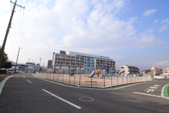 病院　倉敷市立市民病院（病院）まで675m