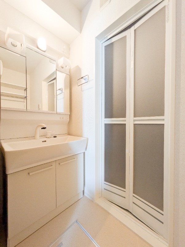 洗面設備　図面と現状に相違がある場合には現状を優先