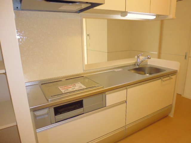 キッチン　３口IHコンロ付システムキッチン