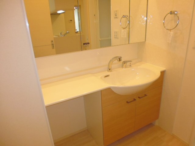 洗面設備　洗髪洗面化粧台