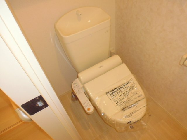 トイレ　シャワー付きトイレ