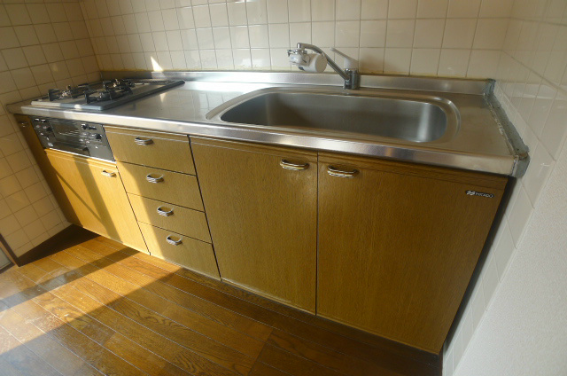 キッチン　システムキッチン完備！