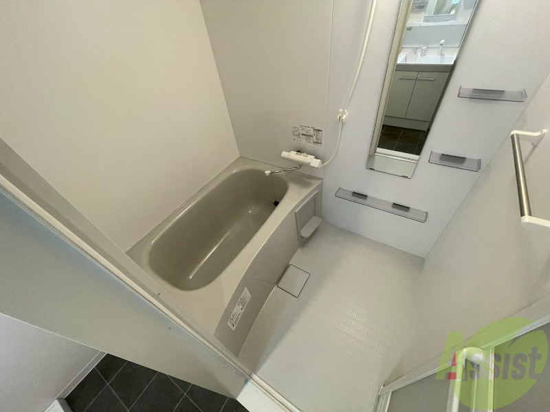 バス・シャワールーム　お風呂になります。一日の疲れを癒してくださいね。