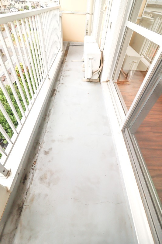 バルコニー　図面と現状に相違がある場合には現状を優先