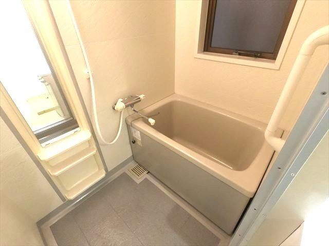 バス・シャワールーム　バスルーム