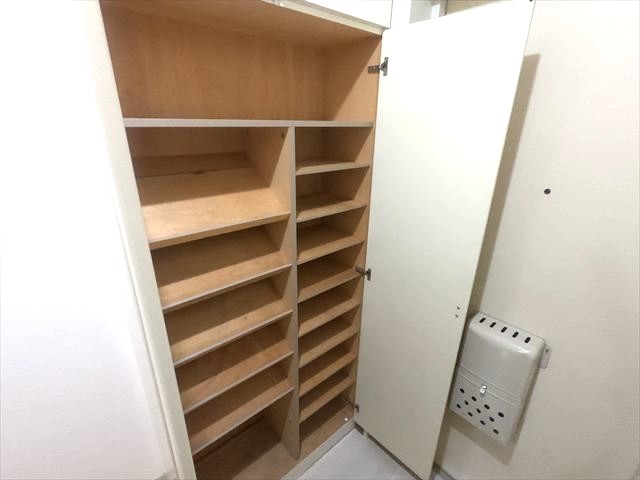 玄関　たっぷりシューズBOX