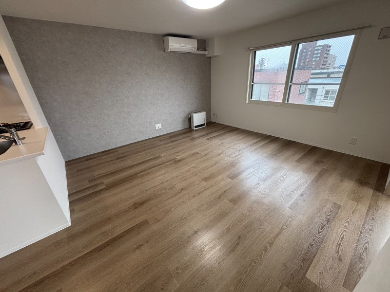 居室・リビング　広々リビング