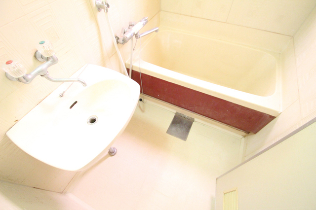 バス・シャワールーム　バスルーム。　別室の参考写真です。※現況優先