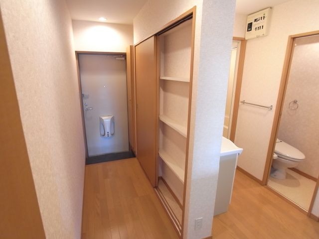 玄関　別号室