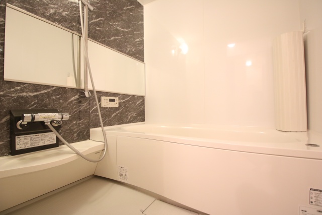 バス・シャワールーム　※別室の参考写真の為、現況優先です。