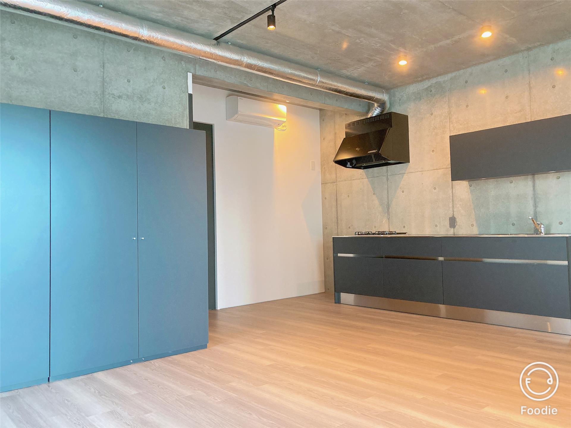 居室・リビング　天井高のリビング。開放感が違います。