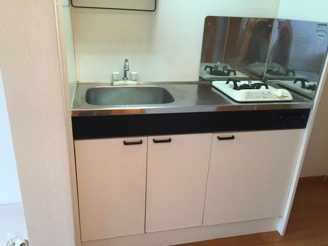 キッチン　ガスコンロ設置済みです。