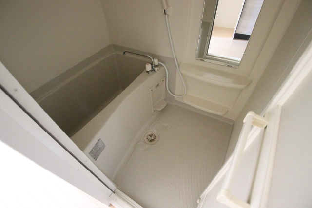 バス・シャワールーム　※別室の参考写真の為、現況優先です。