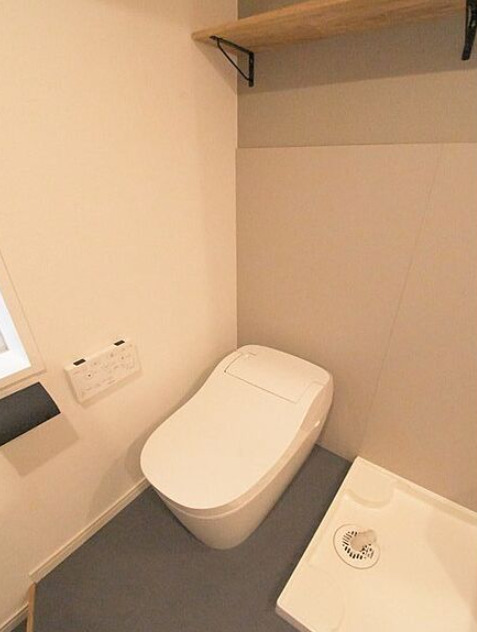 トイレ　※別部屋の参考写真です。