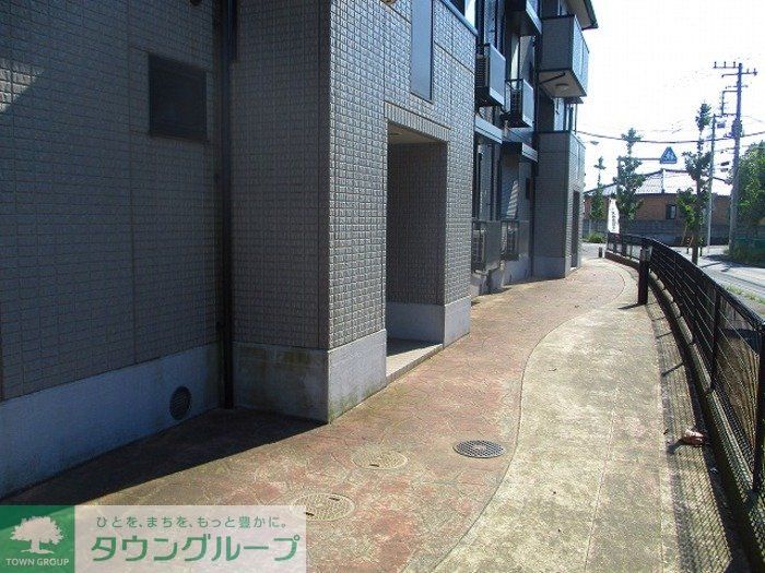 エントランス　お問合せはタウンハウジングまで！※現地待合わせ相談可能