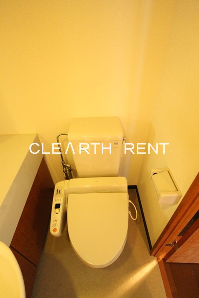 トイレ　同タイプ別住戸写真となります。現況と異なる場合がございます。