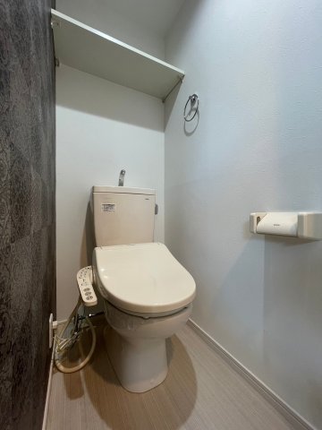 トイレ　別号室イメージの為、現状を優先致します。