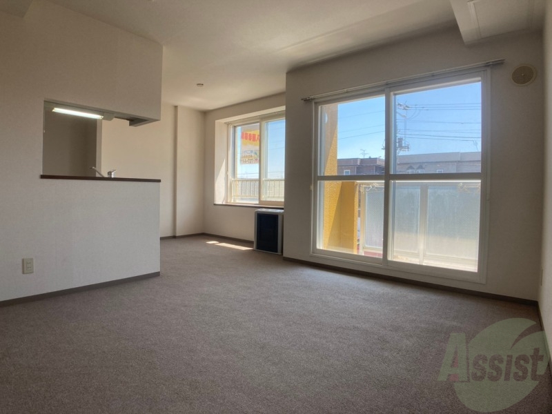 居室・リビング　広くてキレイなＬＤＫが広がっていて、充実した生活が送れそう。