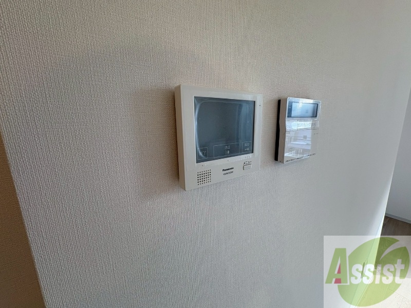 セキュリティ　モニタ付インターホンでセキュリティ面も安心です。