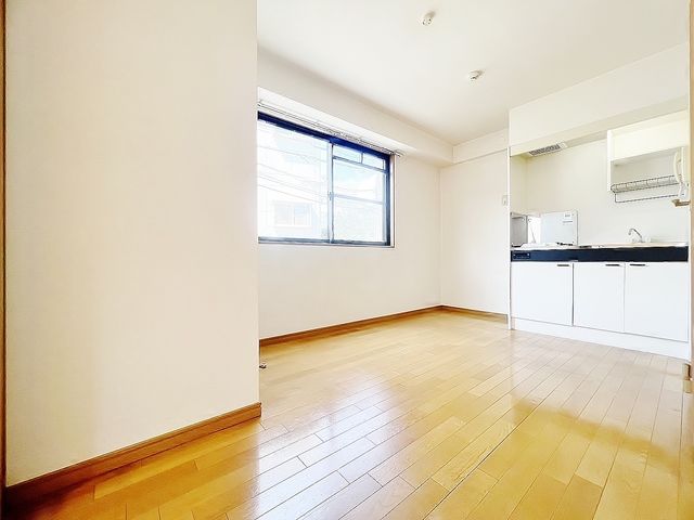 その他部屋・スペース　ＤＫ６帖・フローリング・出窓