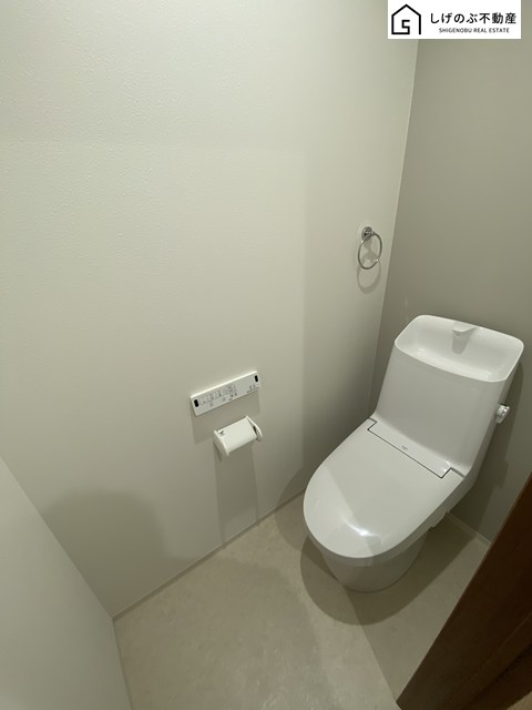新治 新築貸アパートのトイレ写真