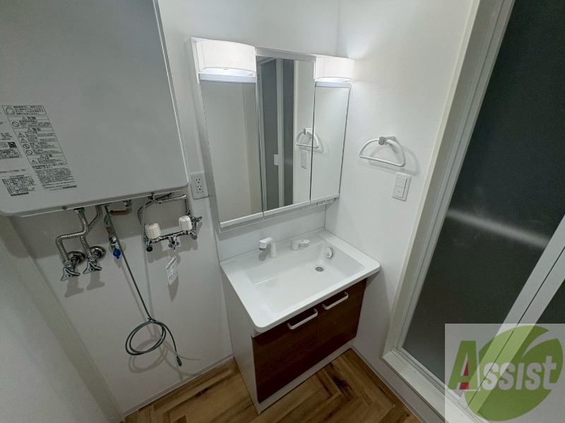 洗面設備　シャンプードレッサーで身支度もラクラクです！