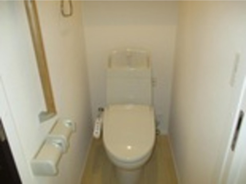 トイレ　図面と現状に相違がある場合には現状を優先