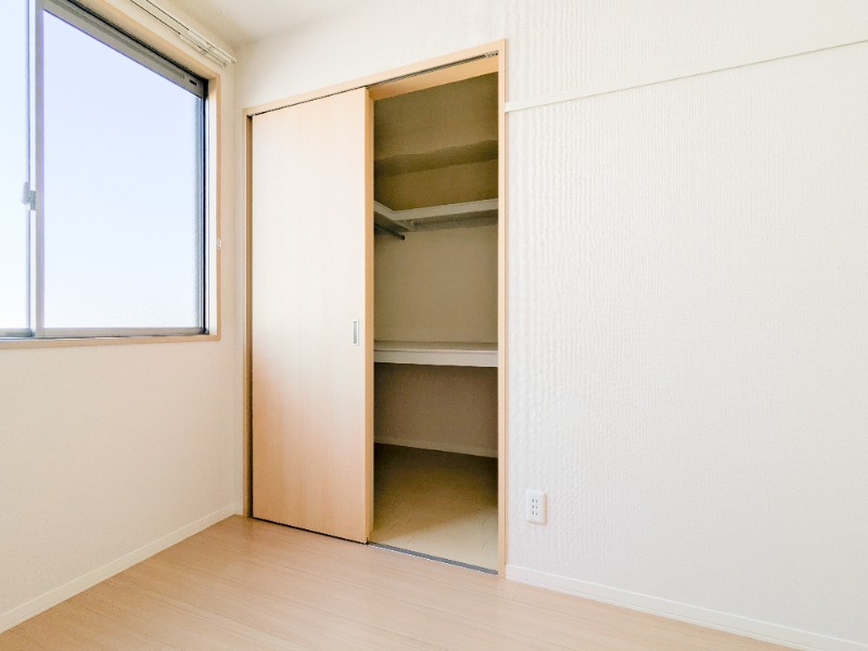 収納　図面と現状に相違がある場合には現状を優先