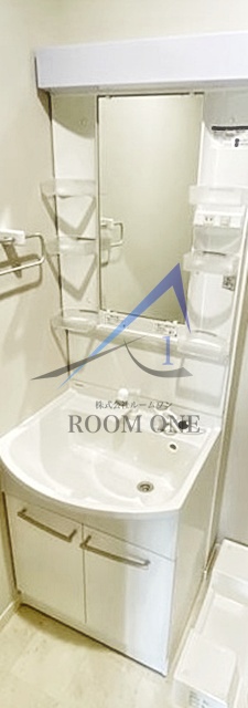 洗面設備　独立洗面台です。