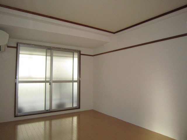 居室・リビング　写真は同マンションの別のお部屋のものです