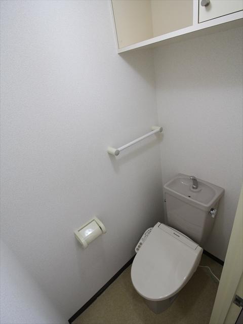 トイレ　松山市御宝町　フレンドリーＮｏ．１　トイレ