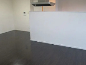 居室・リビング　室内写真は別部屋参考写真になります。