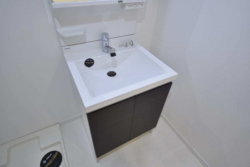 洗面設備　洗髪洗面化粧台