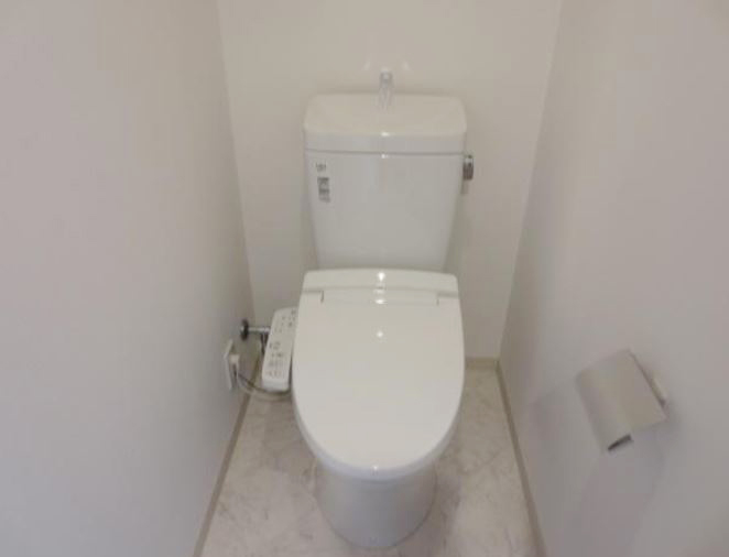 トイレ　★温水洗浄便座★