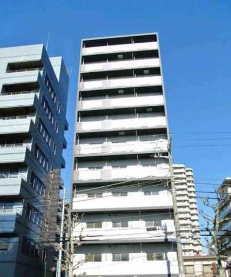 建物外観　★外壁タイル張り、重厚感のある外観★