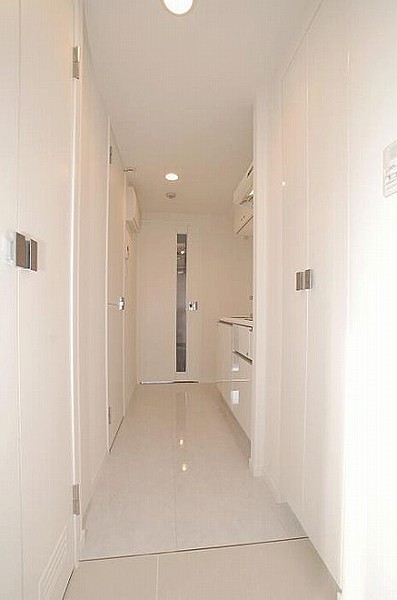 玄関　弊社は都内全域の物件をご紹介可能です！