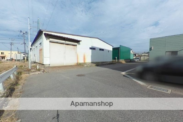 その他　前面道路（その他）まで0m