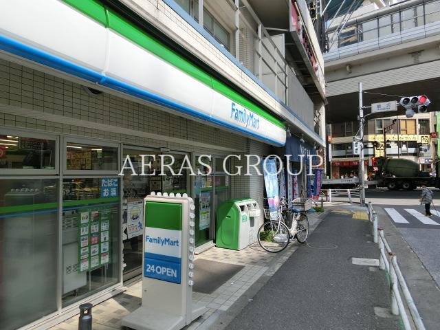 コンビニ　ファミリーマート 駒沢二丁目店（コンビニ）まで411m