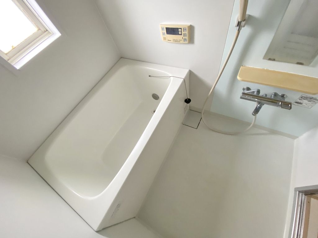 バス・シャワールーム　バス