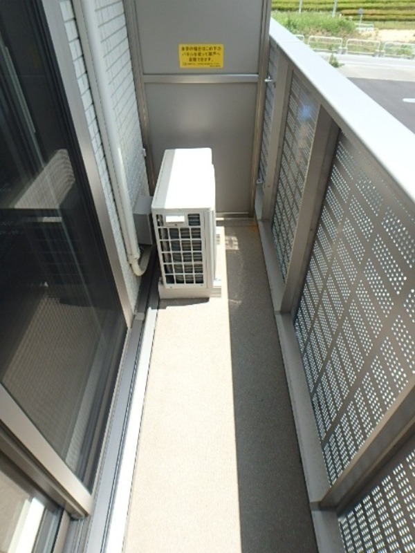 バルコニー　図面と現状に相違がある場合には現状を優先