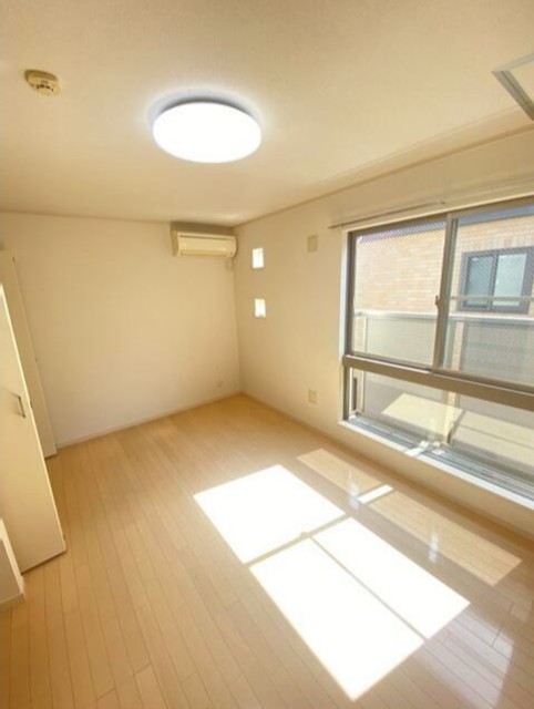 居室・リビング　きれいなお部屋