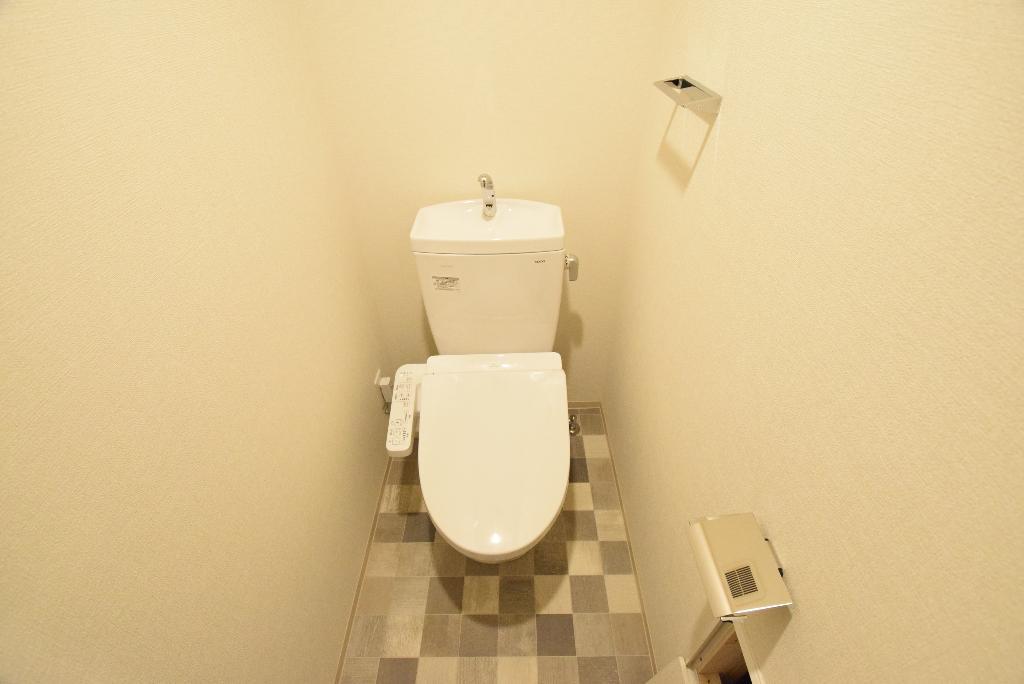 トイレ　シャワー付トイレ