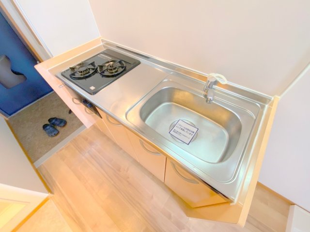キッチン　オシャレなシステムキッチン。お料理好きには嬉しいですね。