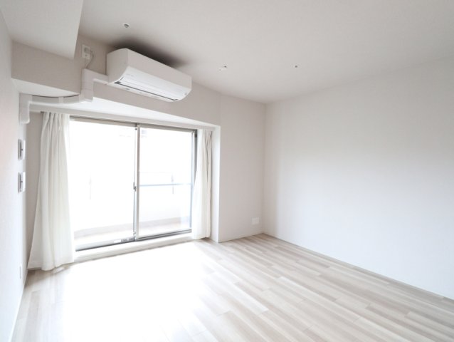 居室・リビング　リバーガーデン四天王寺　リビング